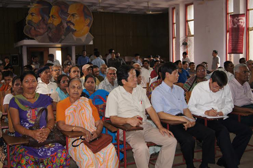 พรรคคอมมิวนิสต์อินเดียรำลึกครบรอบ 124 วันคล้ายวันเกิดประธานโฮจิมินห์